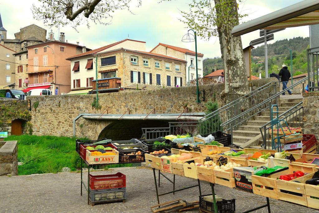 La Mezzanine Διαμέρισμα Satillieu Εξωτερικό φωτογραφία