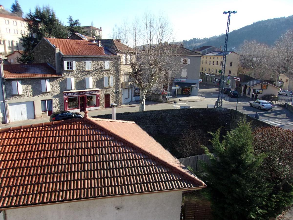 La Mezzanine Διαμέρισμα Satillieu Εξωτερικό φωτογραφία